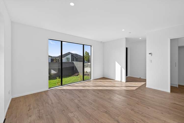 4 Inch Crescent Rangiora_4