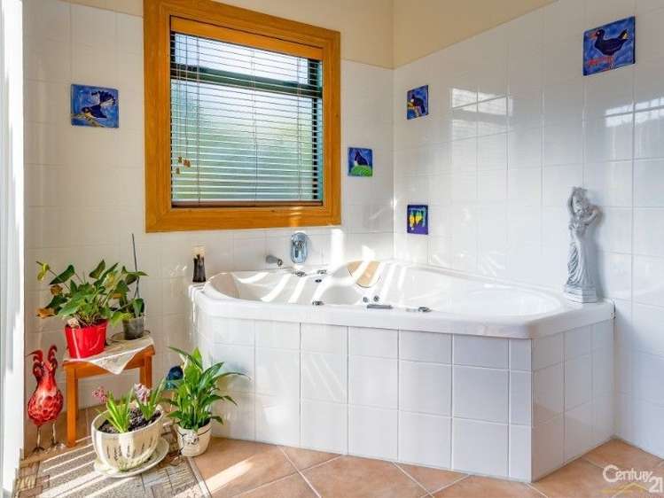 5 Twin Lakes Road Te Marua_12