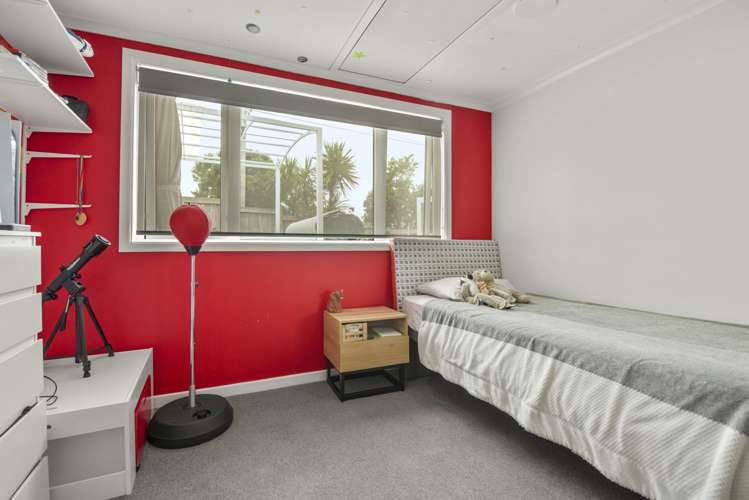 127 Vipond Road Stanmore Bay_9