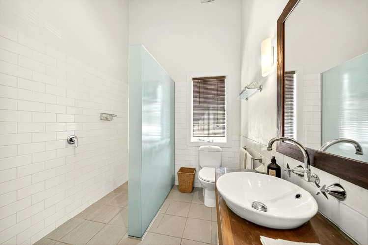 5/239 Lake Ferry Road Martinborough_19