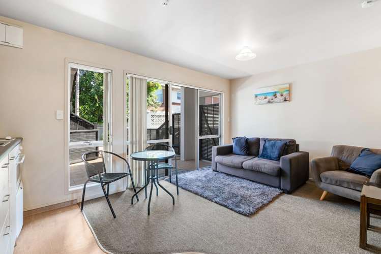 2/416 Hibiscus Coast Highway_2