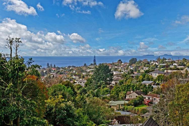 669 East Coast Road Browns Bay_9