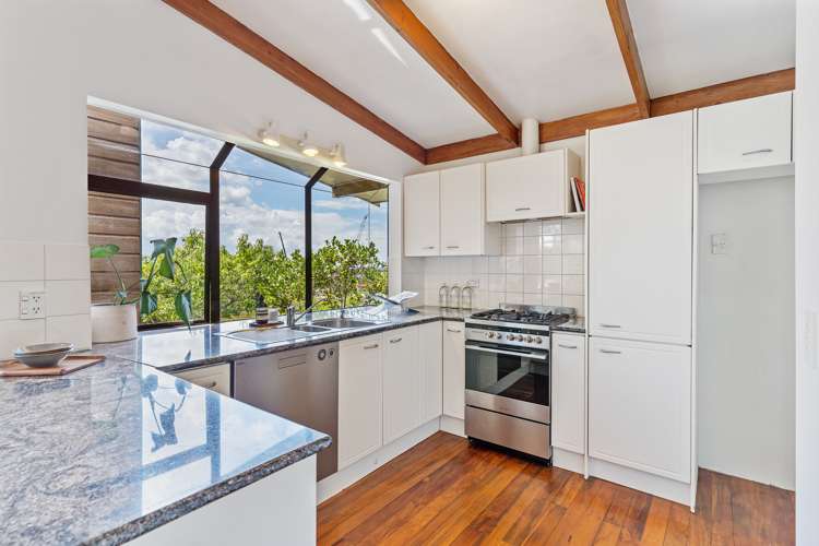 69 Potter Avenue Northcote_8