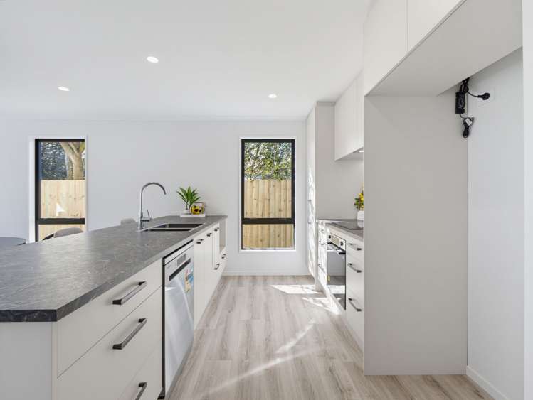 23 Swanns Road Richmond_12