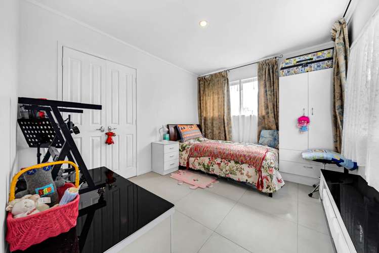 76 Pooks Road Ranui_16