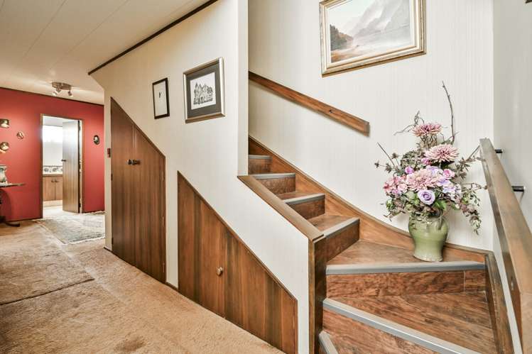 17 Donegal Crescent Tamatea_4