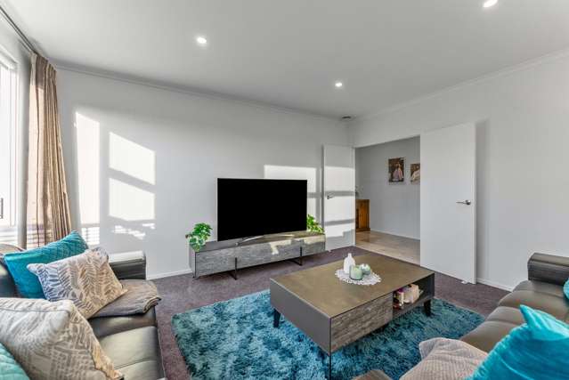 15 Symes Drive Red Beach_2