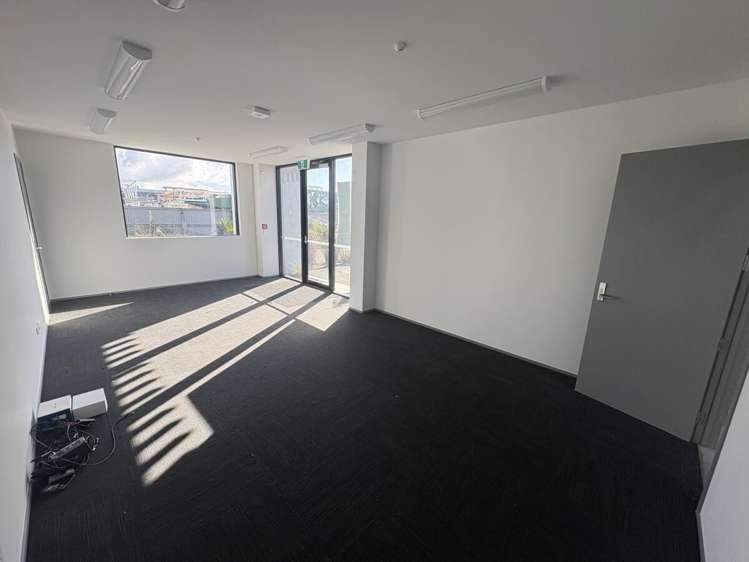 10/39 Karewa Place Te Rapa_1