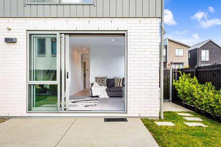 9 Tarakoi Road Hobsonville_16