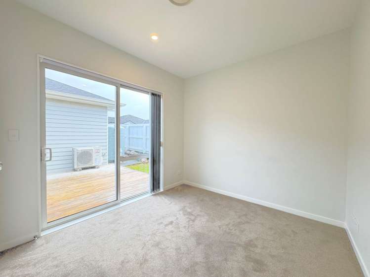 47 Siren Street Wainui_12