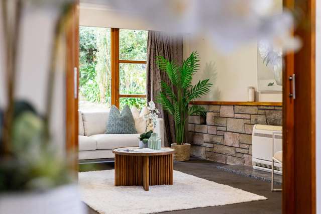 296 Main Road Tawa_1