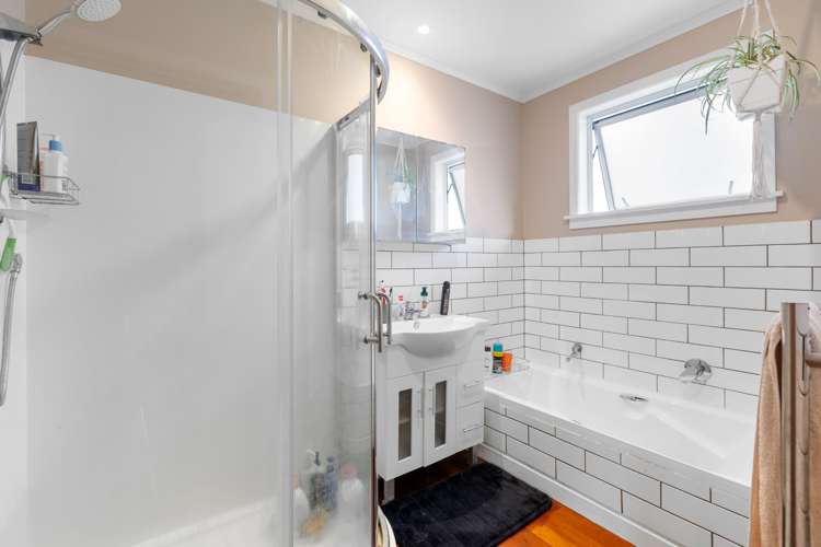 16 Cumming Street Okato_19