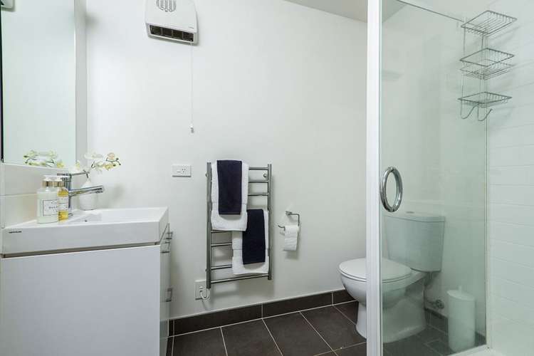 A203/525 East Coast Road Browns Bay_11