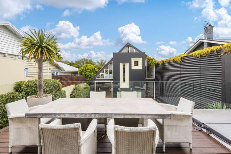 81 Warnock Street Westmere_8