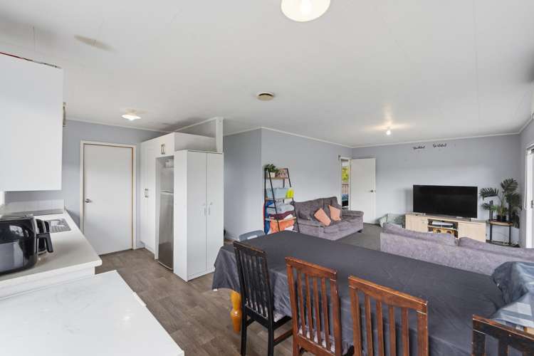 197 Mahia Road Wattle Downs_2