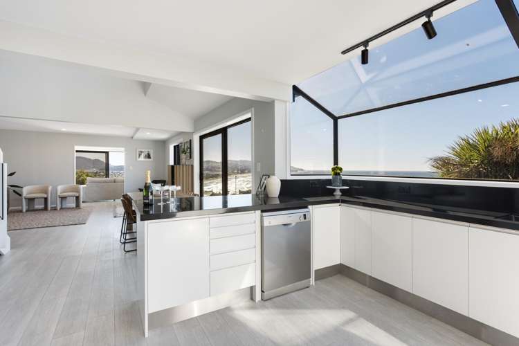 66 Cliffs Road St Clair_12