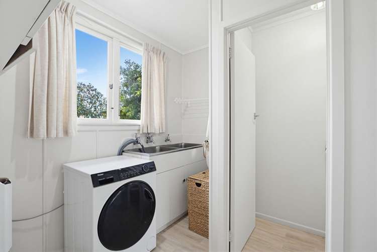 352 Main Sh25 Road Tairua_24