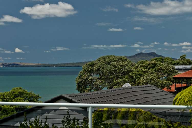 32 Whitby Crescent Mairangi Bay_19