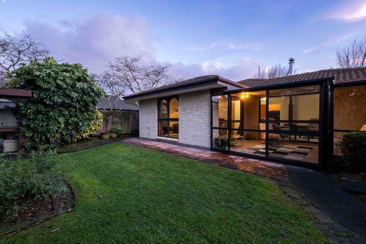 22 Broadfell Avenue Avonhead_1