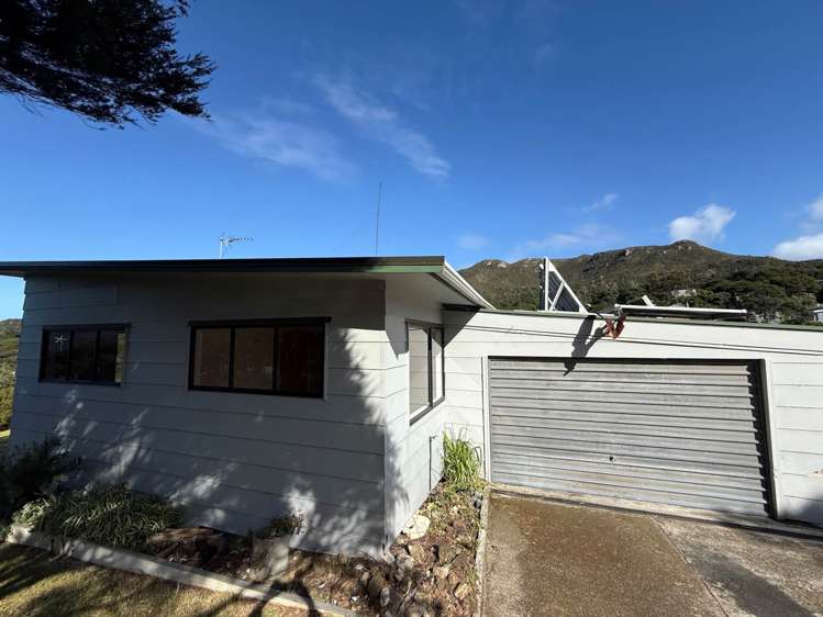 4,6,8 Iona Road Great Barrier Island_15
