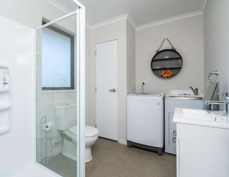32 Manaia View 2010_7