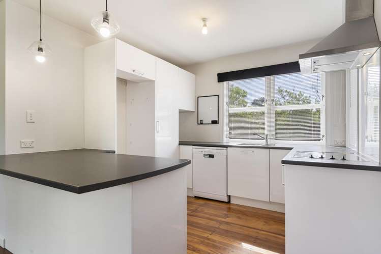 69 Matipo Road Te Atatu Peninsula_10