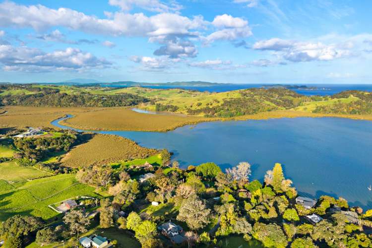 4 Point Street Scotts Landing_41