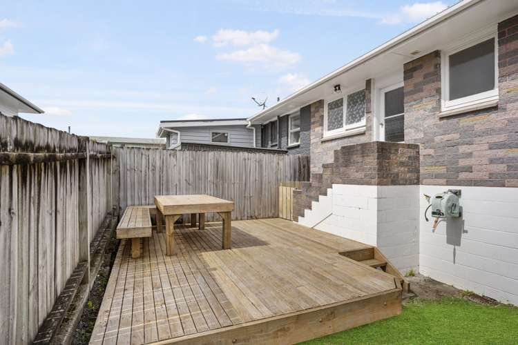 2/32 Paragon Avenue Beach Haven_10