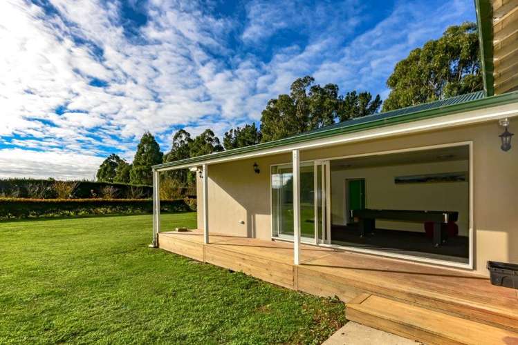 395 Courtenay Road Darfield_5