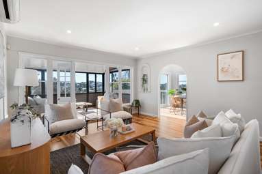 57 Onewa Road_1