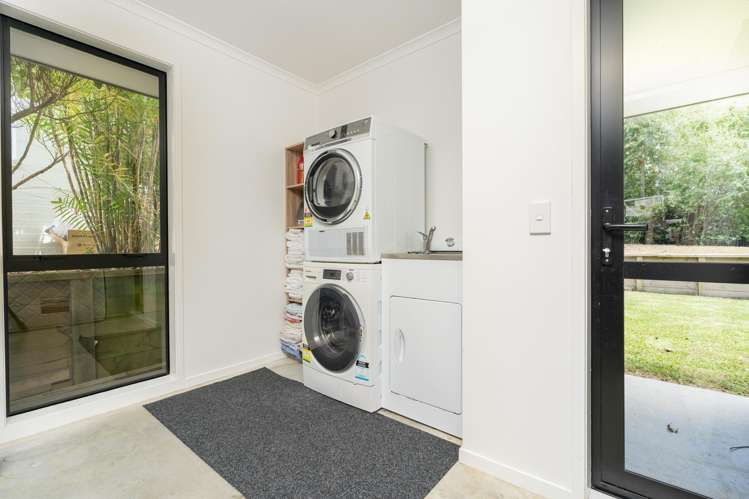 61 Pebble Beach Boulevard Kamo_10