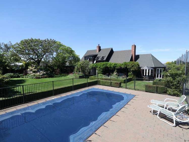 99 Middle Road Allenton_18