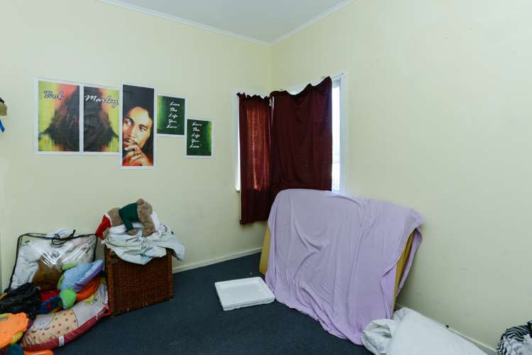 164 Chatham Road Flaxmere_13