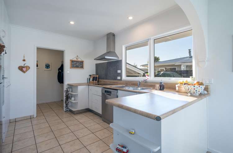141 Parkers Road_1