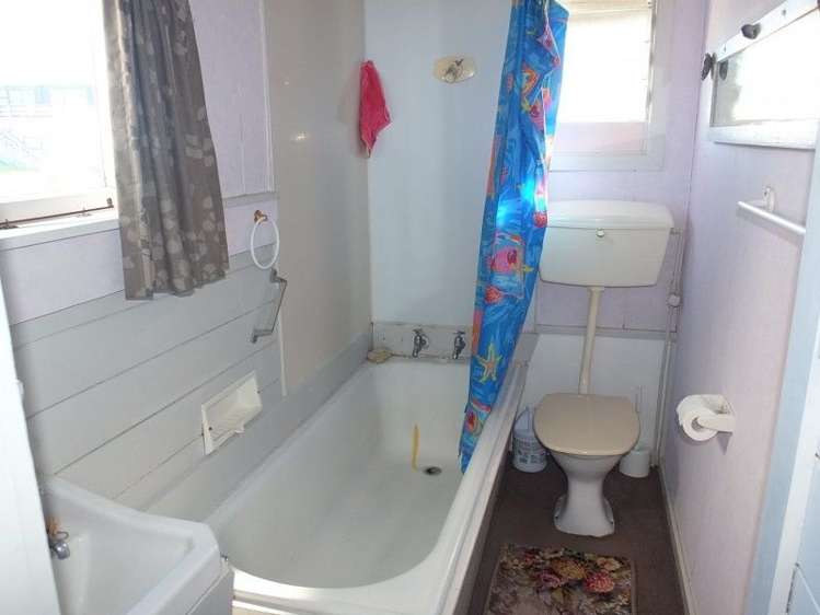 3 Perreau Avenue Foxton Beach_9