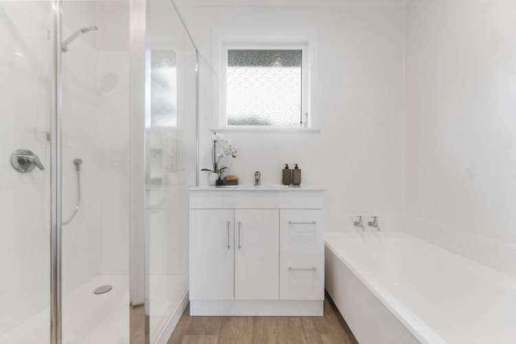 1/100 Bond Crescent Forrest Hill_14