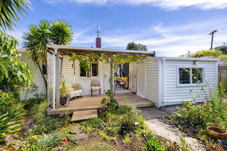 3 Rose Street Raglan_25