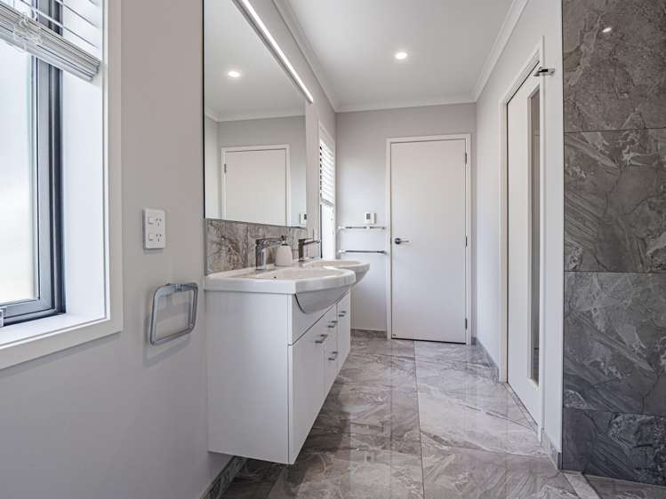 7 Pike Place Ferndale_20