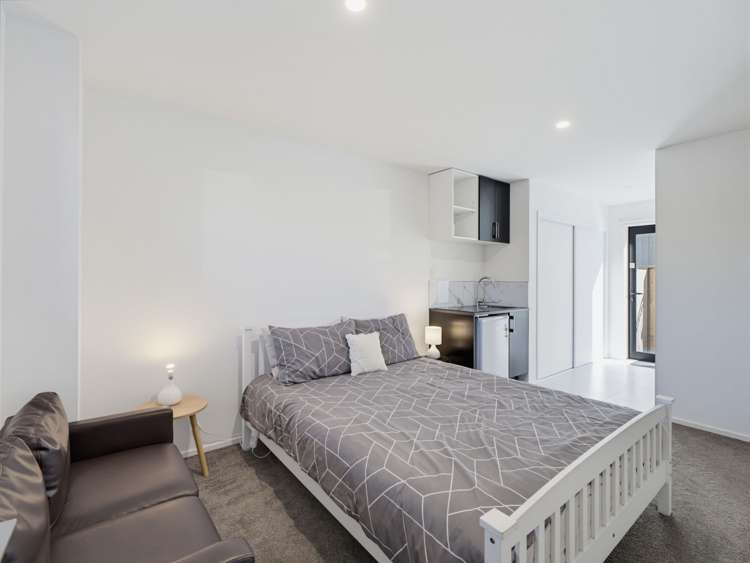 2/180 Marine Parade New Brighton_21