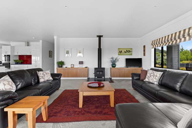 63 Waipuka Road Havelock North_12