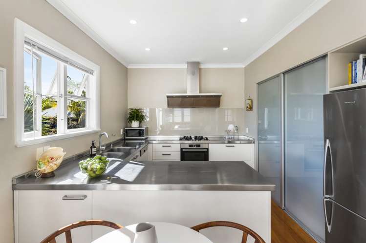 20 Godden Crescent Orakei_6