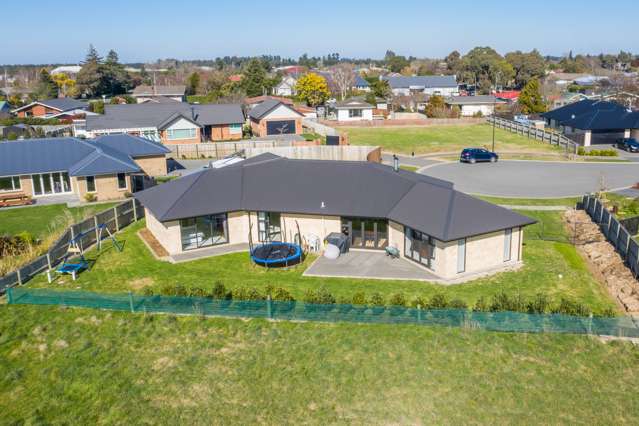 7 Dundee Close Darfield_4