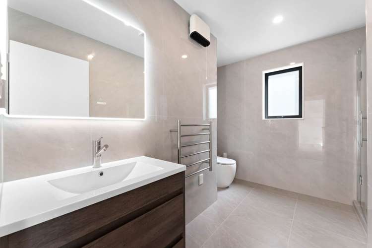 10D Serjeant Street Henderson_9