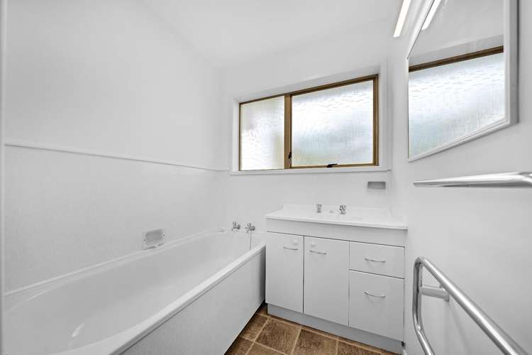 Flat 1/132 Hutchinsons Road Bucklands Beach_7