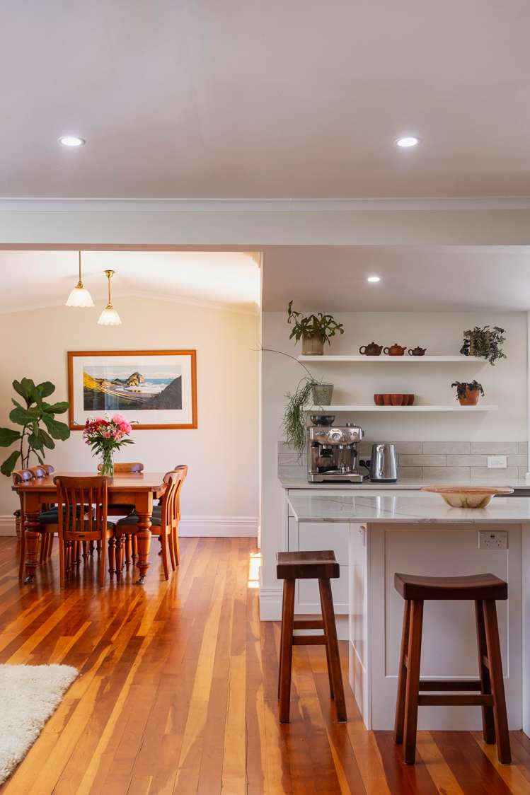 707 & 707B New North Road Mount Albert_12