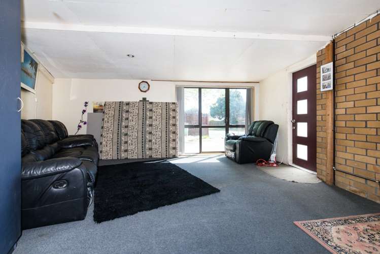 27 Diorella Drive Clover Park_5