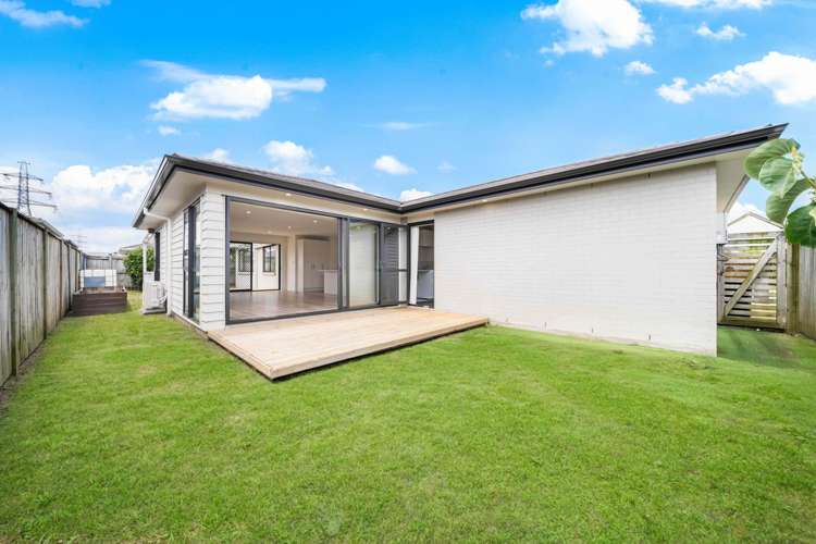 6 Biplane Street Takanini_23