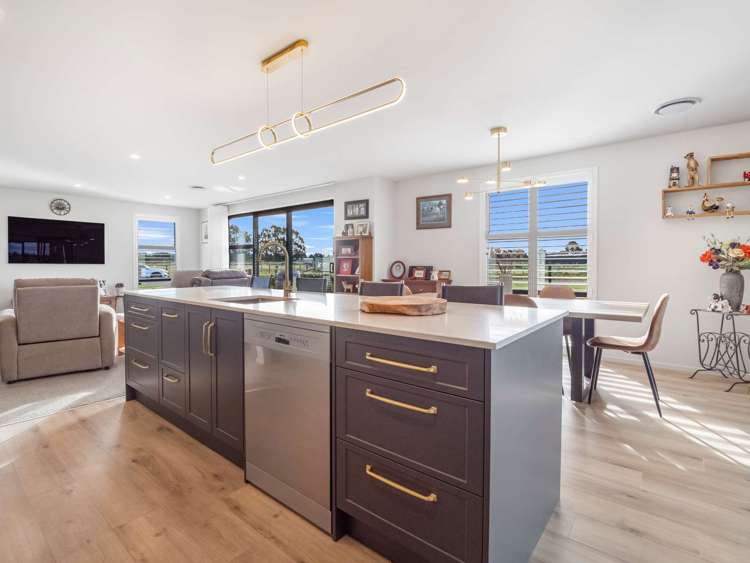 12 Meadowlands Green Allenton_7