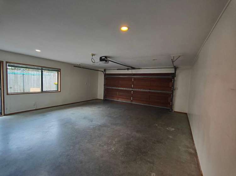 8 Auden Close 2369_18