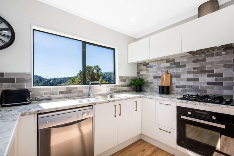 16 Mcmanaway Grove Stokes Valley_4